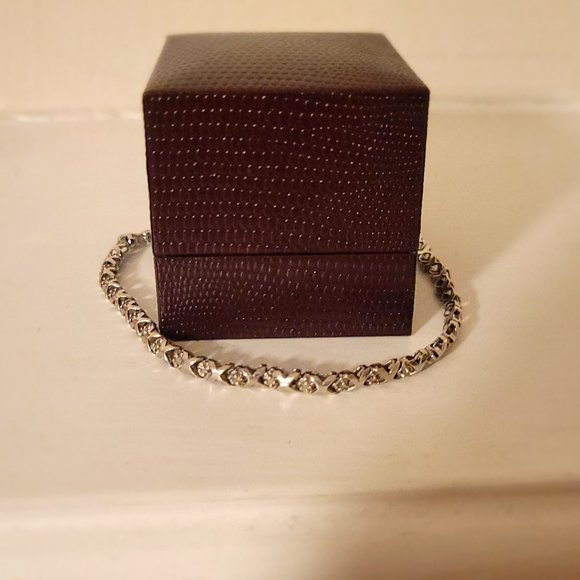 Diamond Bracelet - Picture 1 of 4